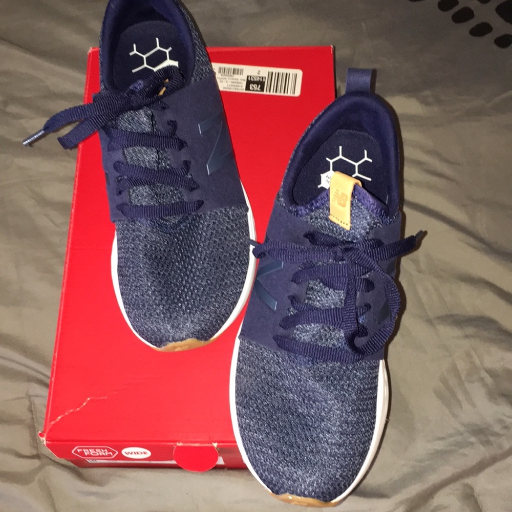 New balance sneakers ( 8-Wide) Brand New